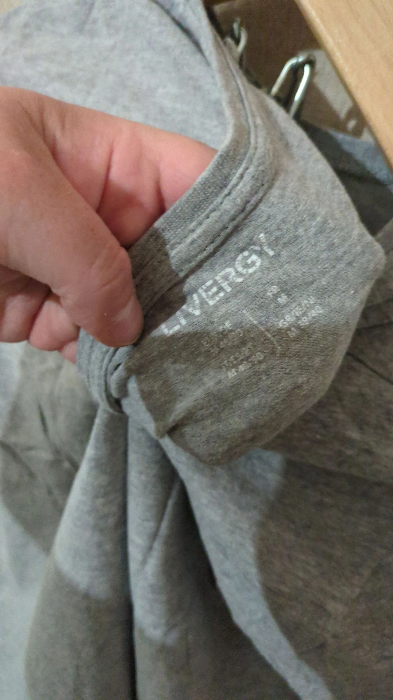 Lote de 4 camisetas verão masculinas tamanho M – photo 15